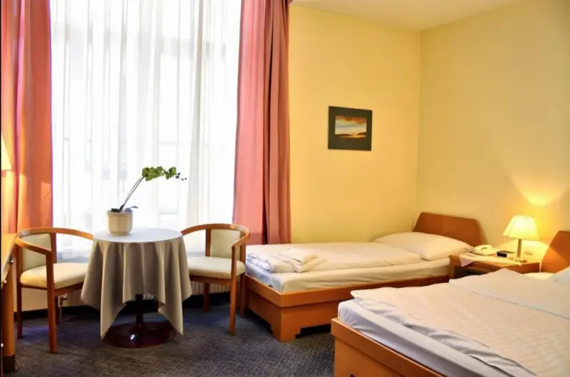 Triple Room